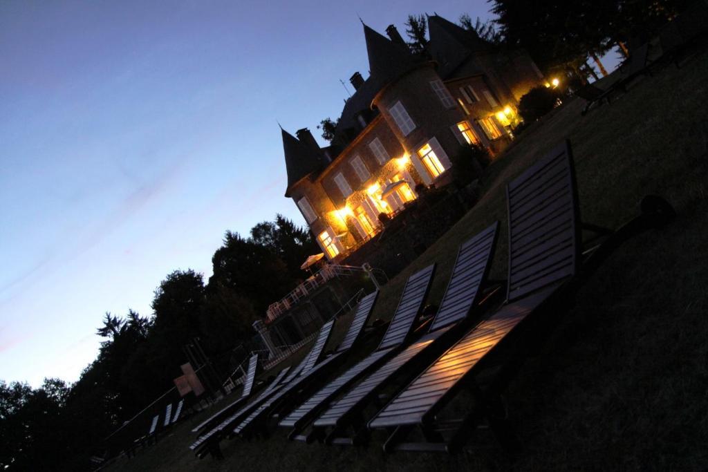 Chateau Le Mialaret Neuvic  Exteriör bild