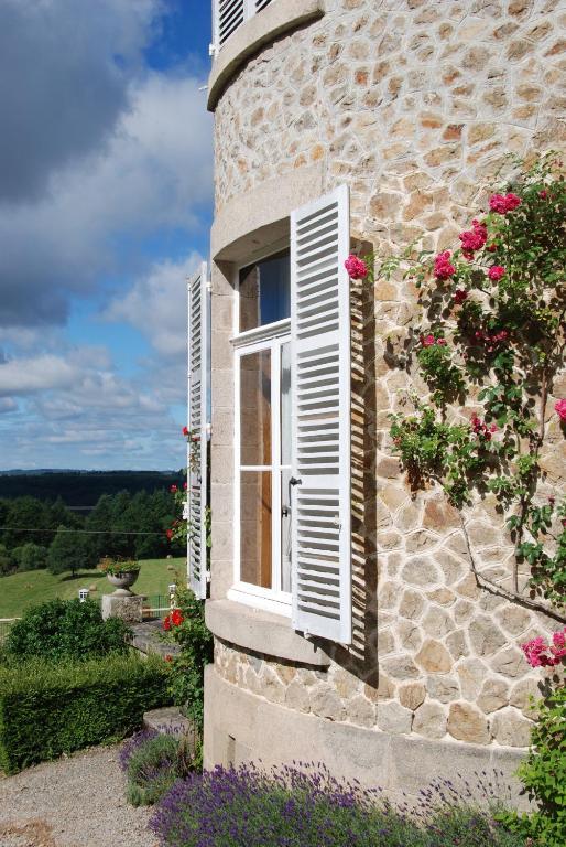 Chateau Le Mialaret Neuvic  Exteriör bild