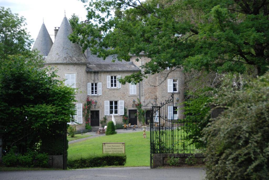 Chateau Le Mialaret Neuvic  Exteriör bild